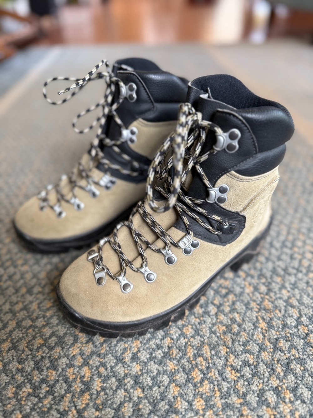 La Sportiva Glacier WLF Boot